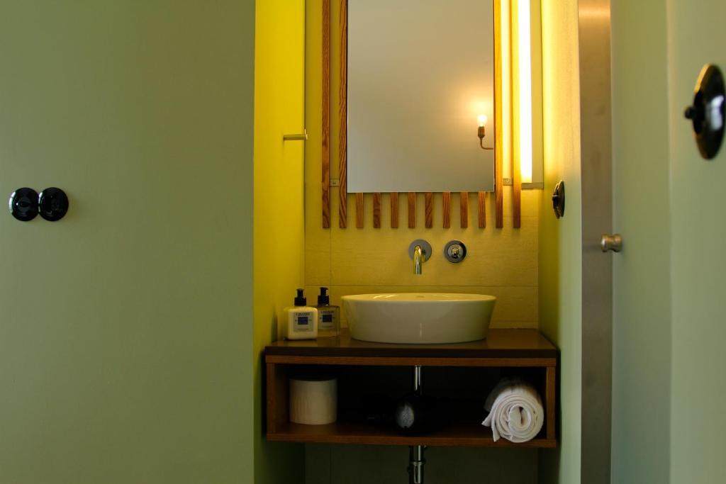 Hotel Egilsen Стиккисхоульмюр Номер фото